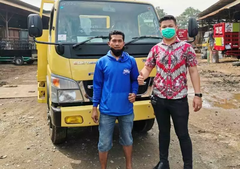 serah terima truk mitsubishi di medan